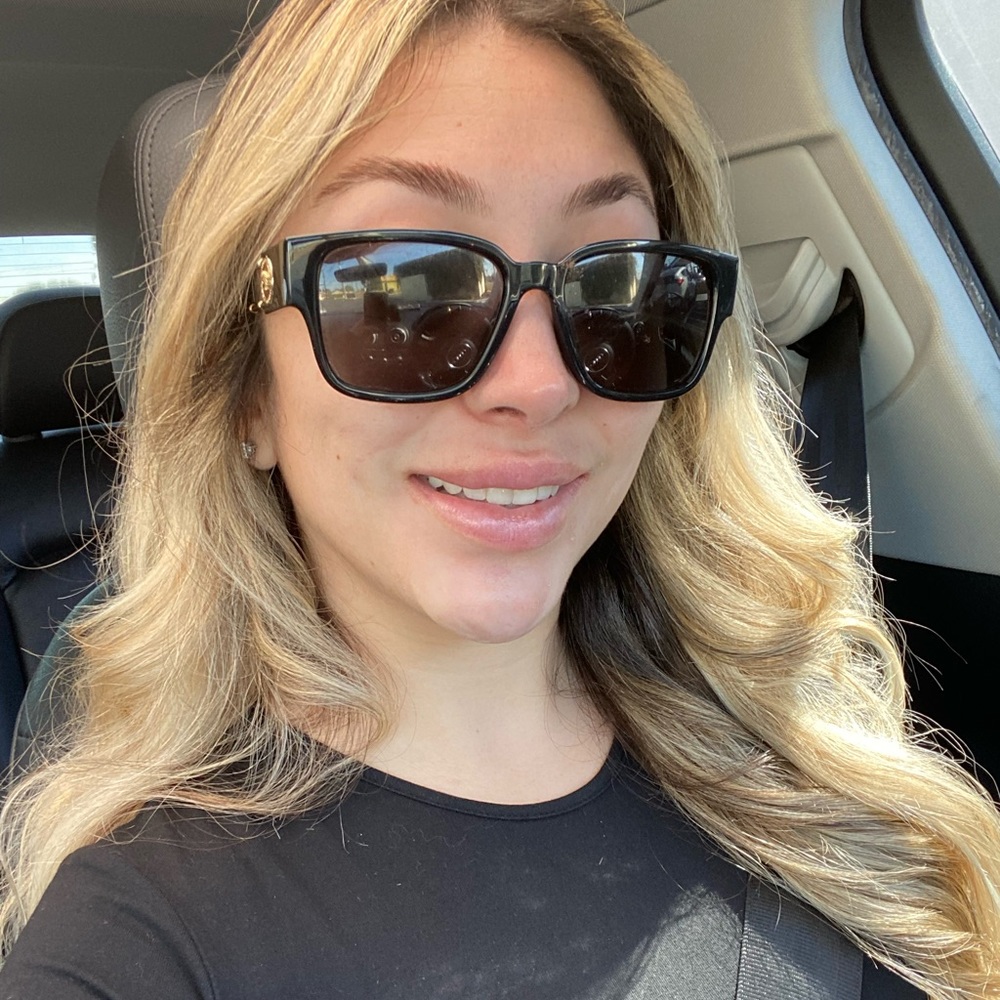 Meet your Posher, Bernice